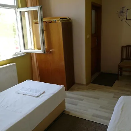 Yali Hotel