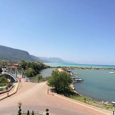Yali Hotel